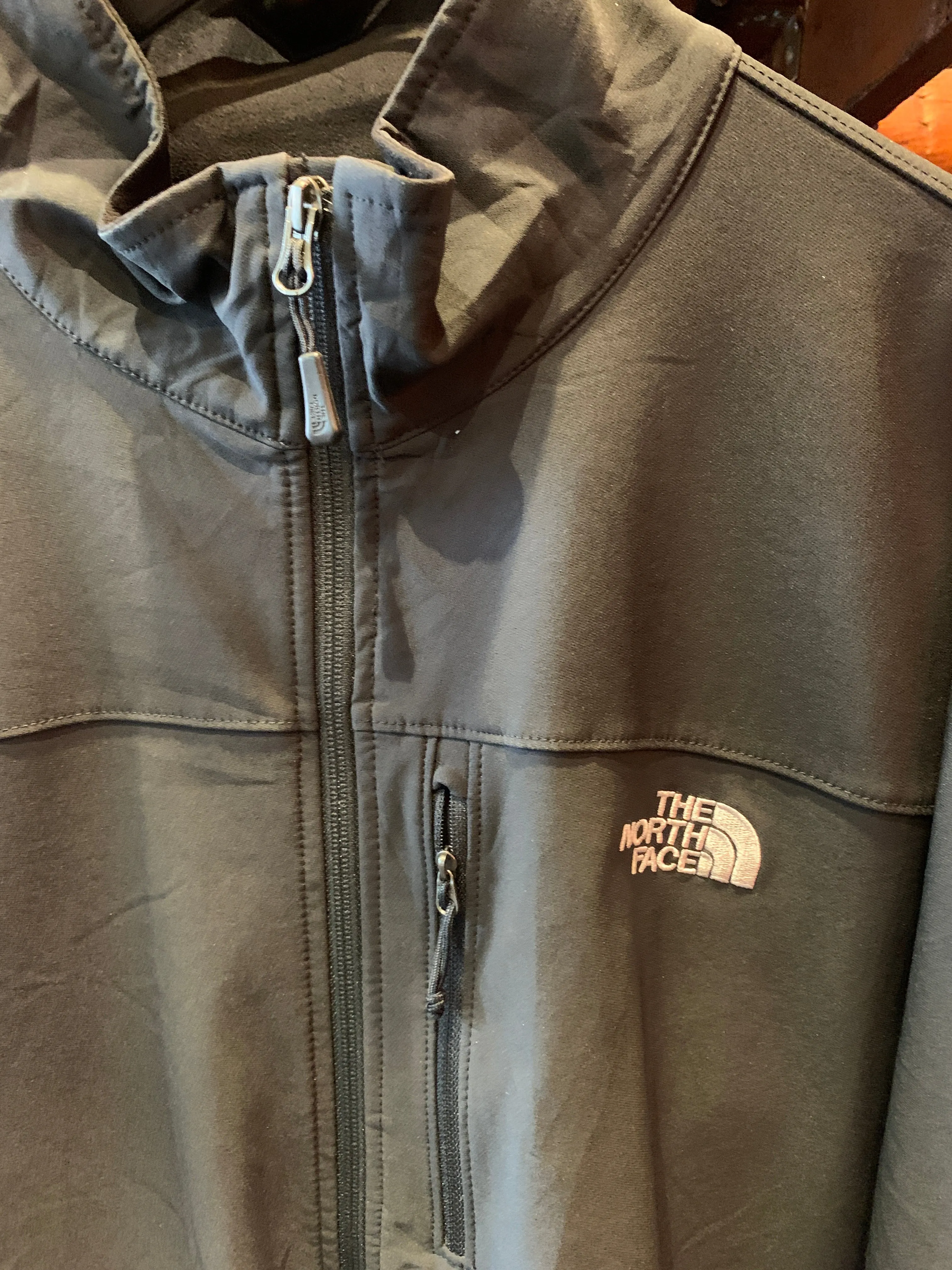 31. Vintage North Face Black Track Jacket, XXL