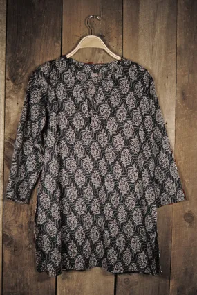 Cotton Tunic Top in Black and White Waves