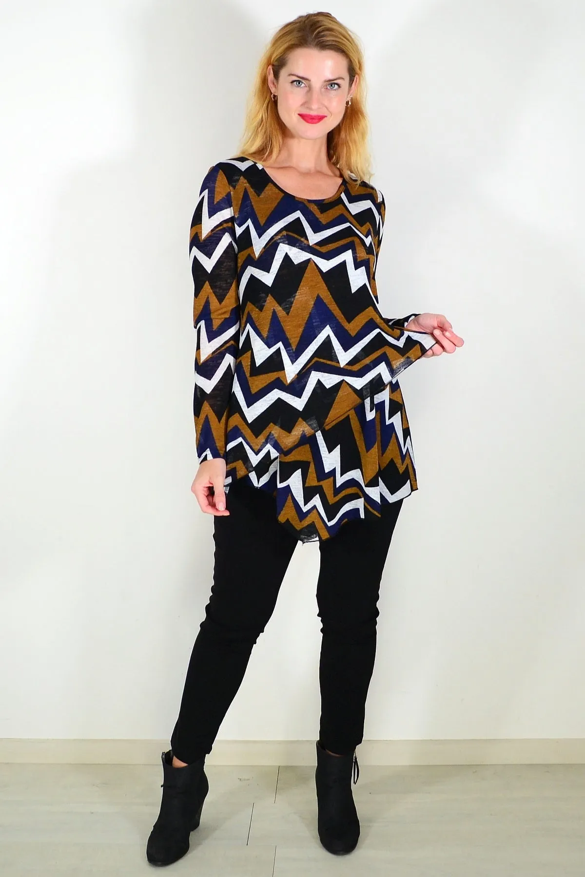 Double Layered Zig Zag Tunic Top