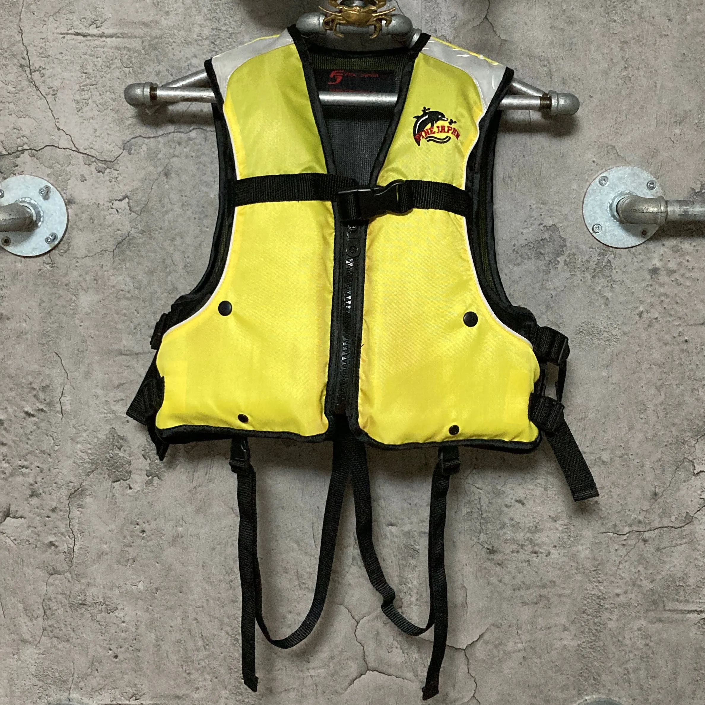 kids life jacket yellow