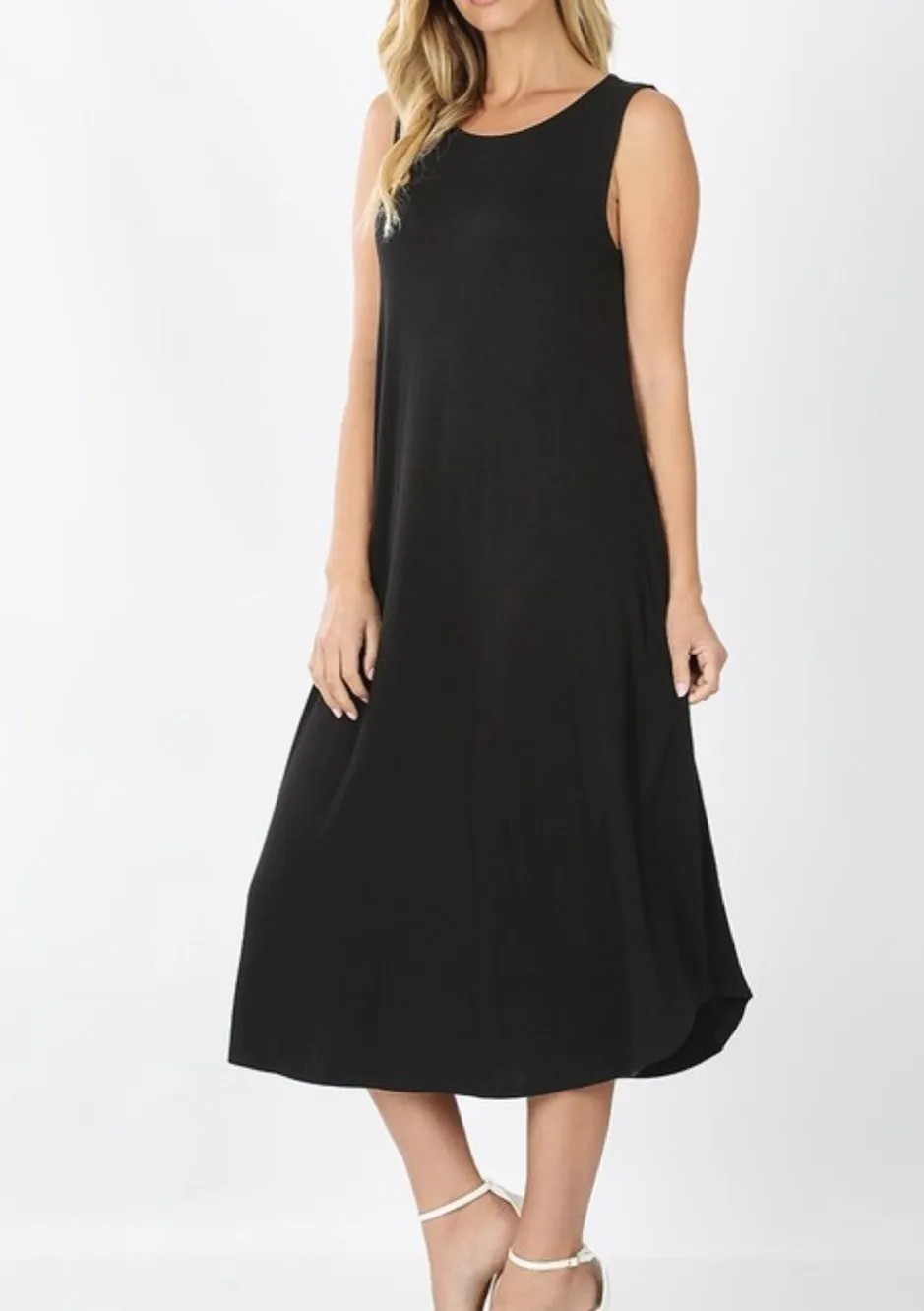Michelle Sleeveless Crew Neck Shift Dress-Black