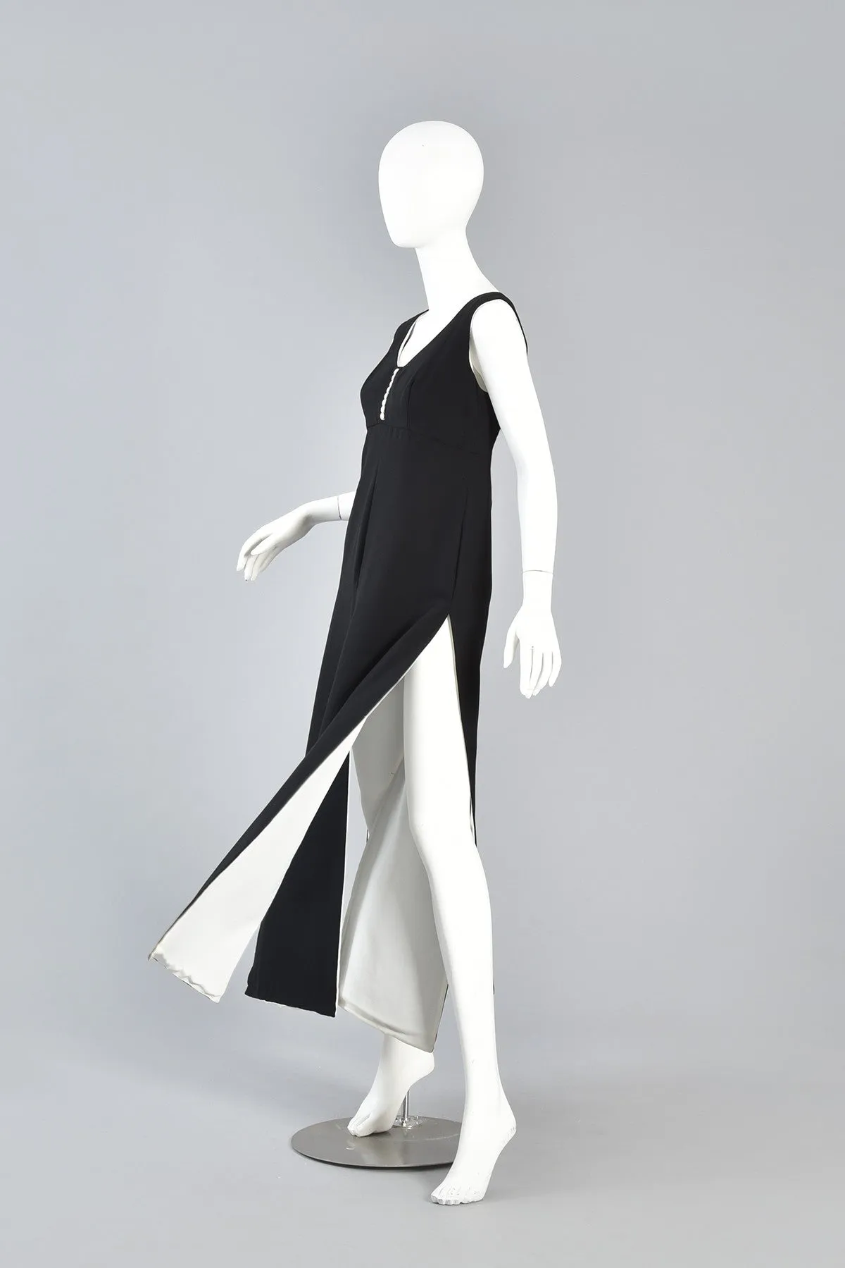Monochrome 1960s Colorblock Carwash Dress