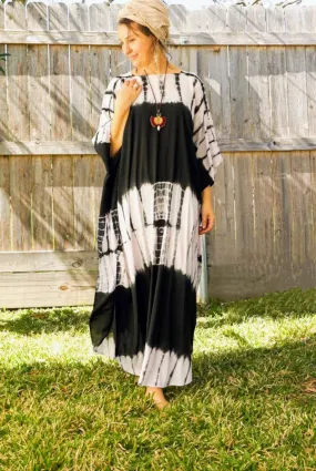 Monochrome Elegance Tie-Dye Kaftan