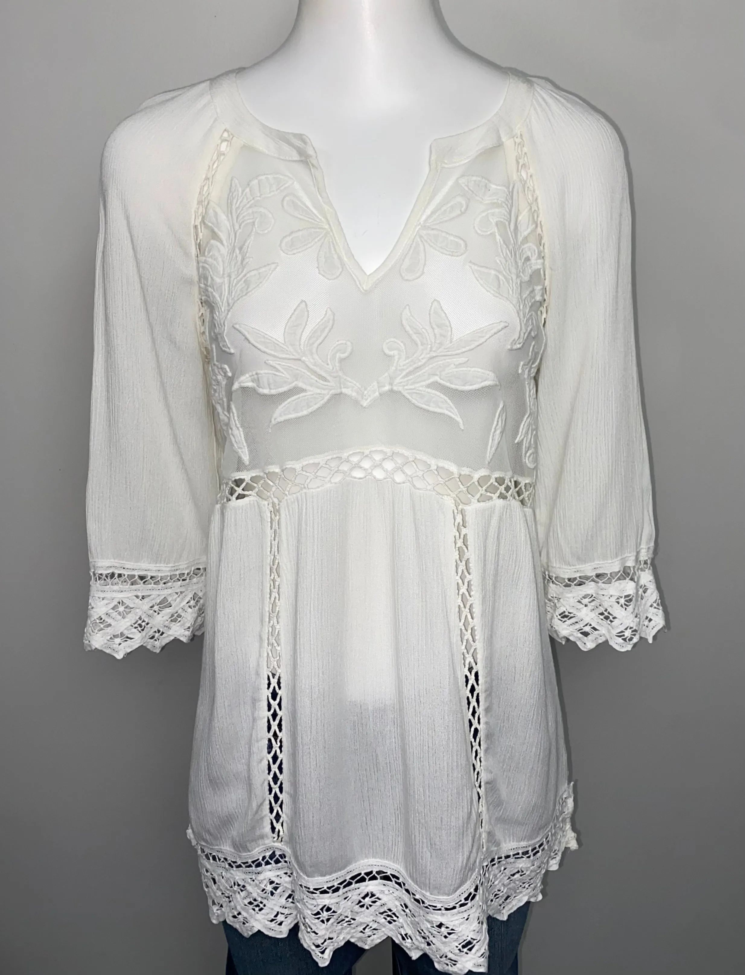 Pale Sky Lace Tunic NEW!- (S)