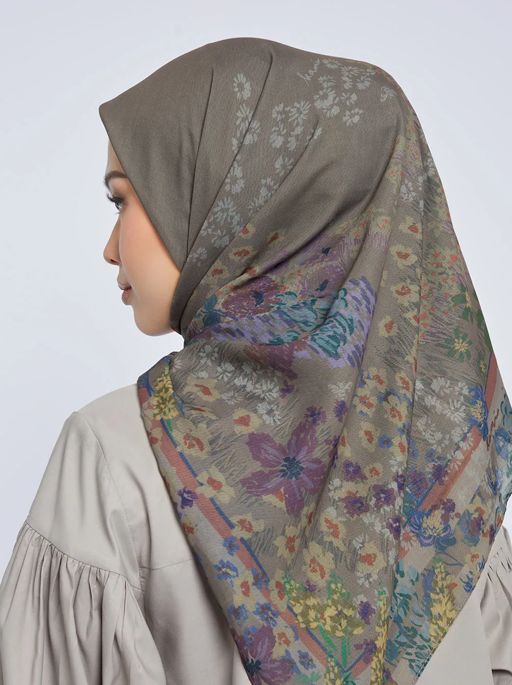 PRIMAVERA SIGNATURE SCARF PECAN