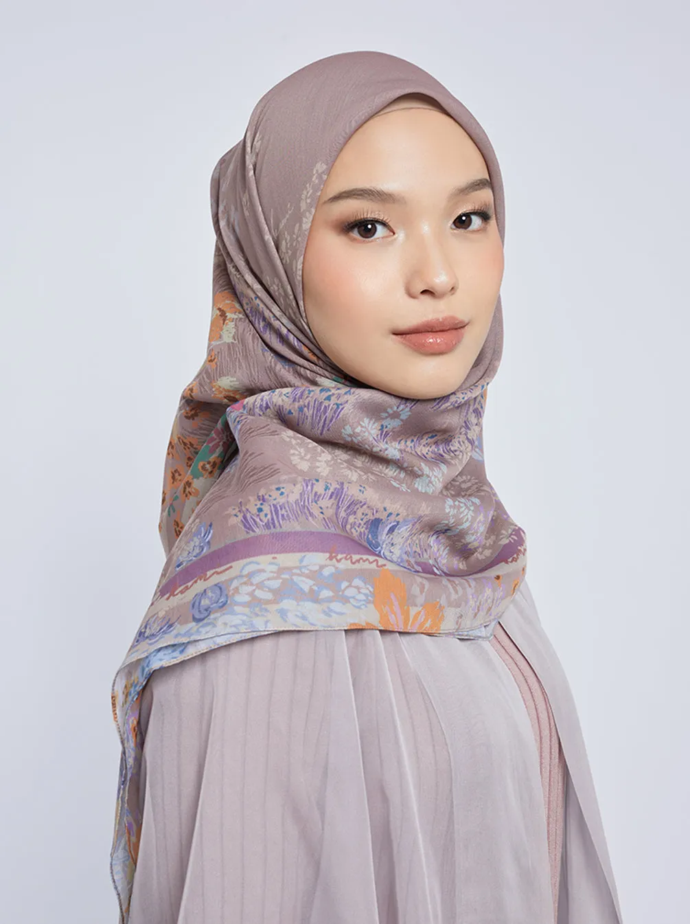 PRIMAVERA SIGNATURE SCARF WALNUT