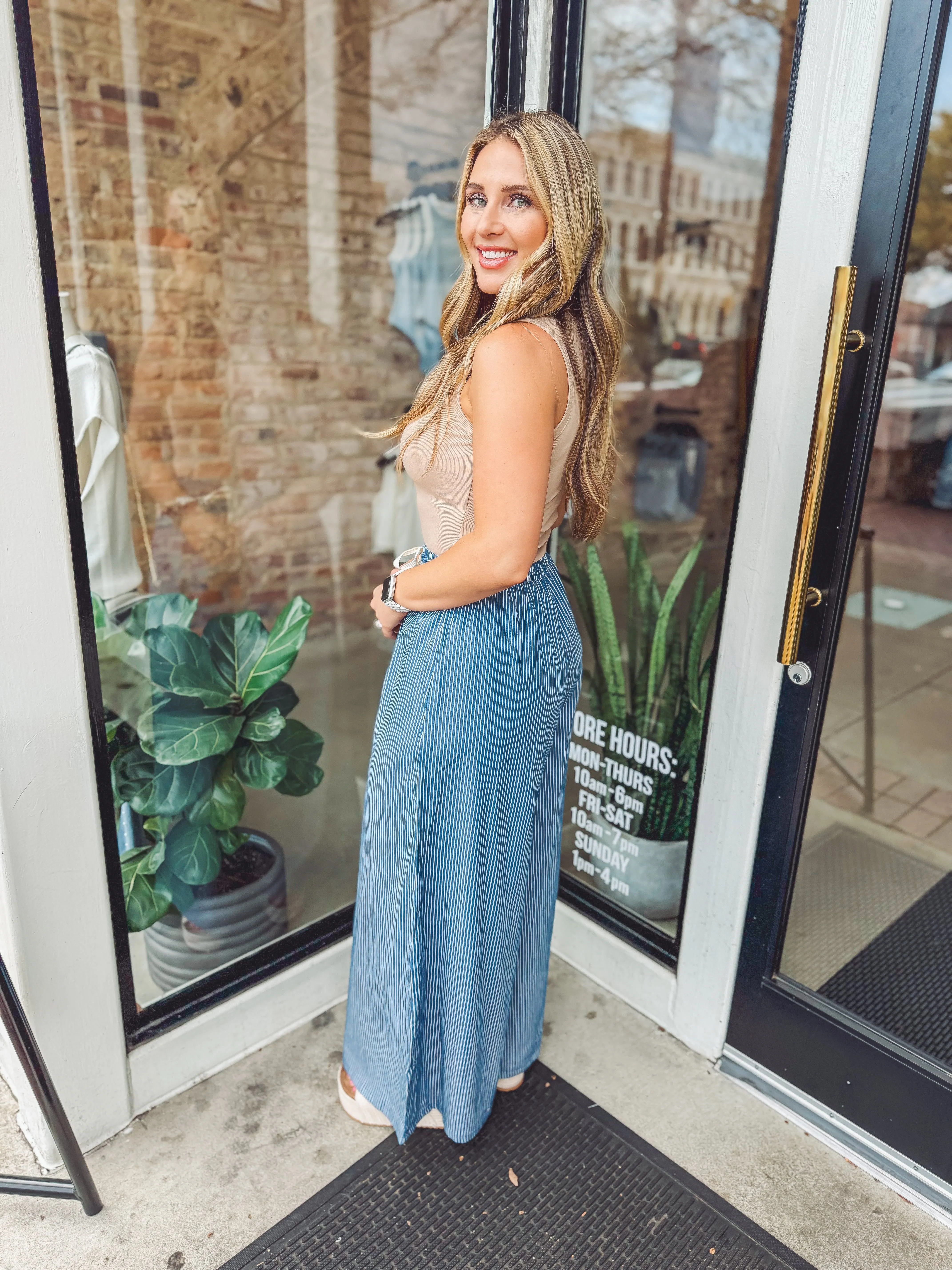 Striped wide leg pants