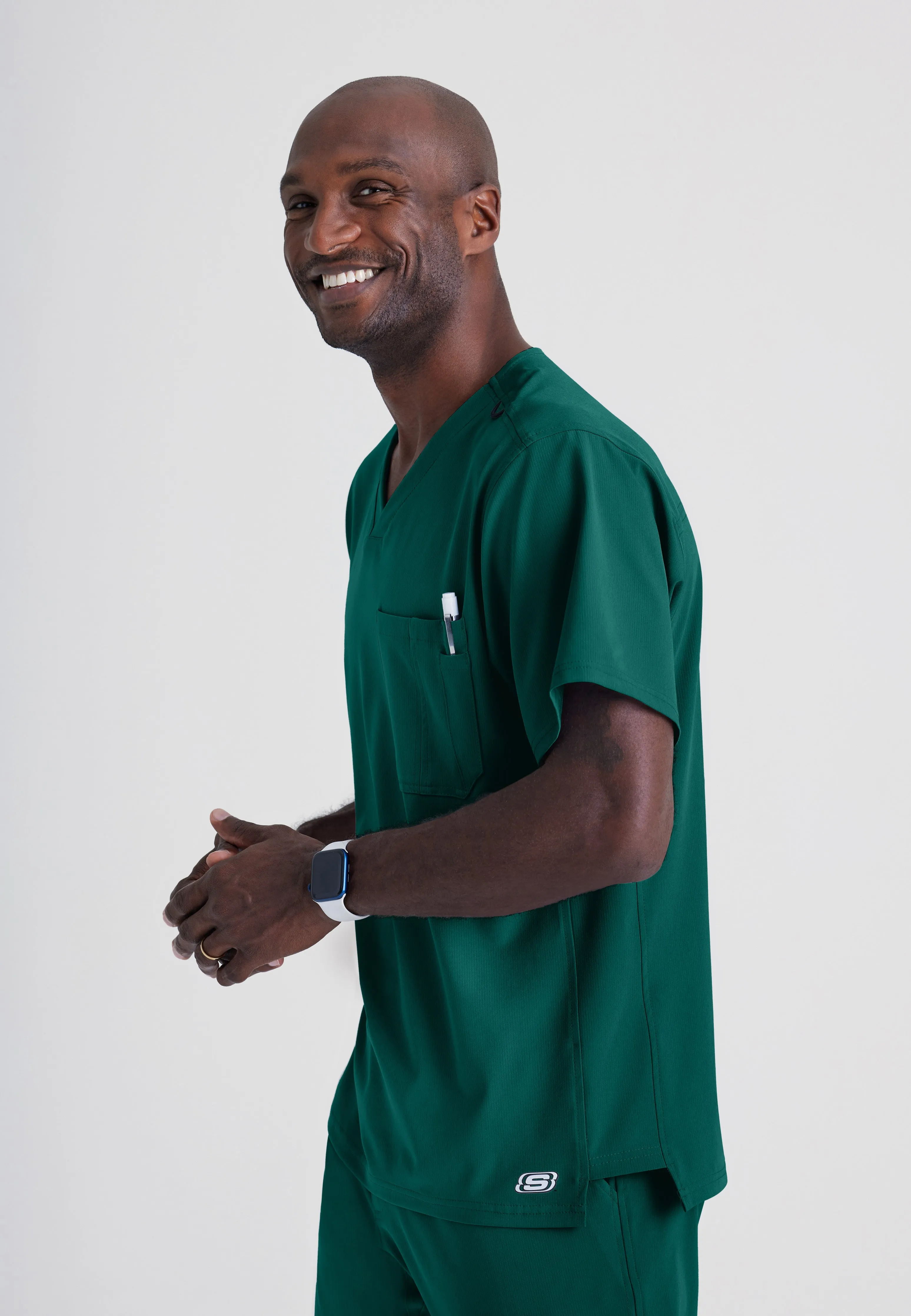 Structure 1-Pocket V-Neck Scrub Top