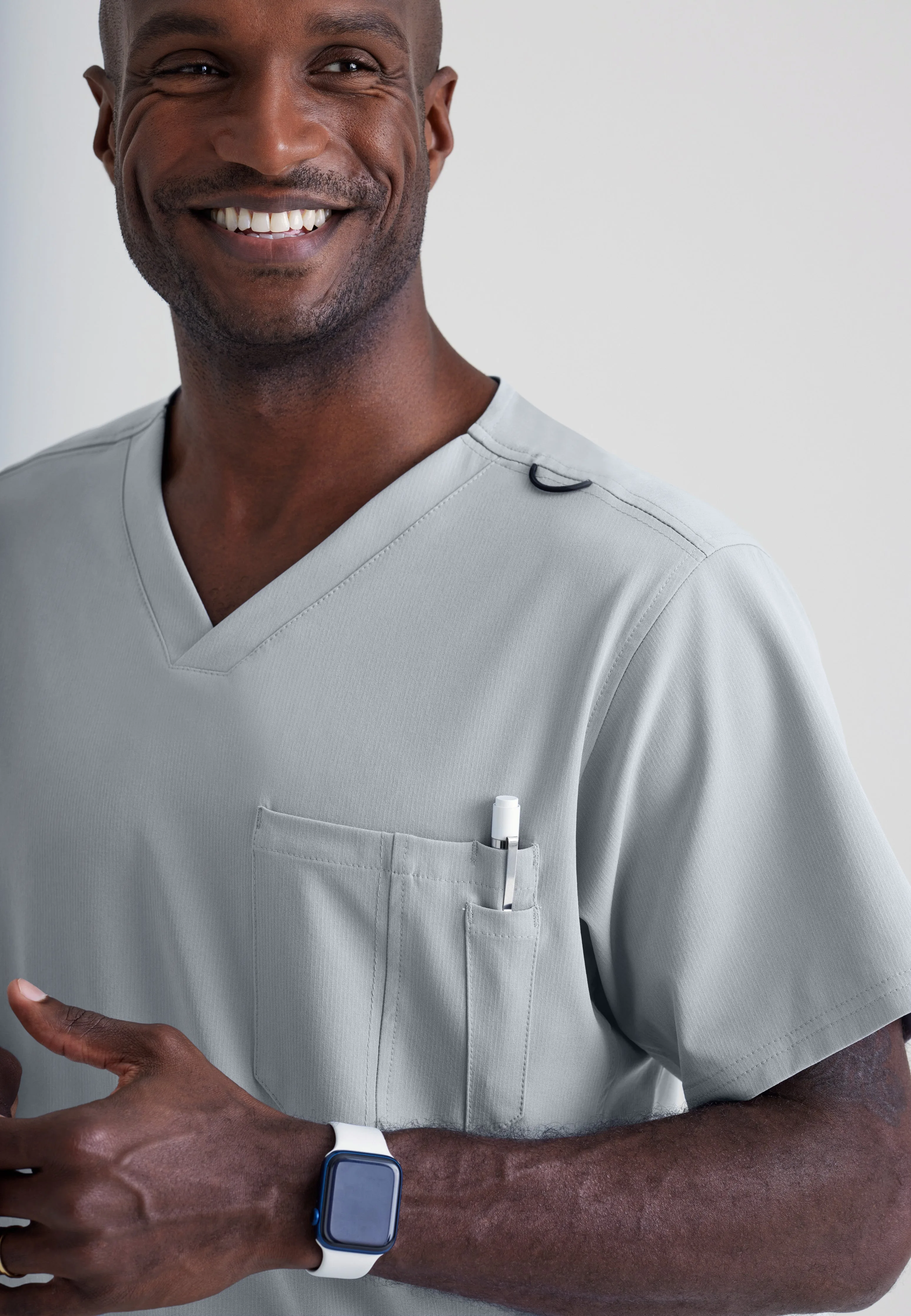 Structure 1-Pocket V-Neck Scrub Top