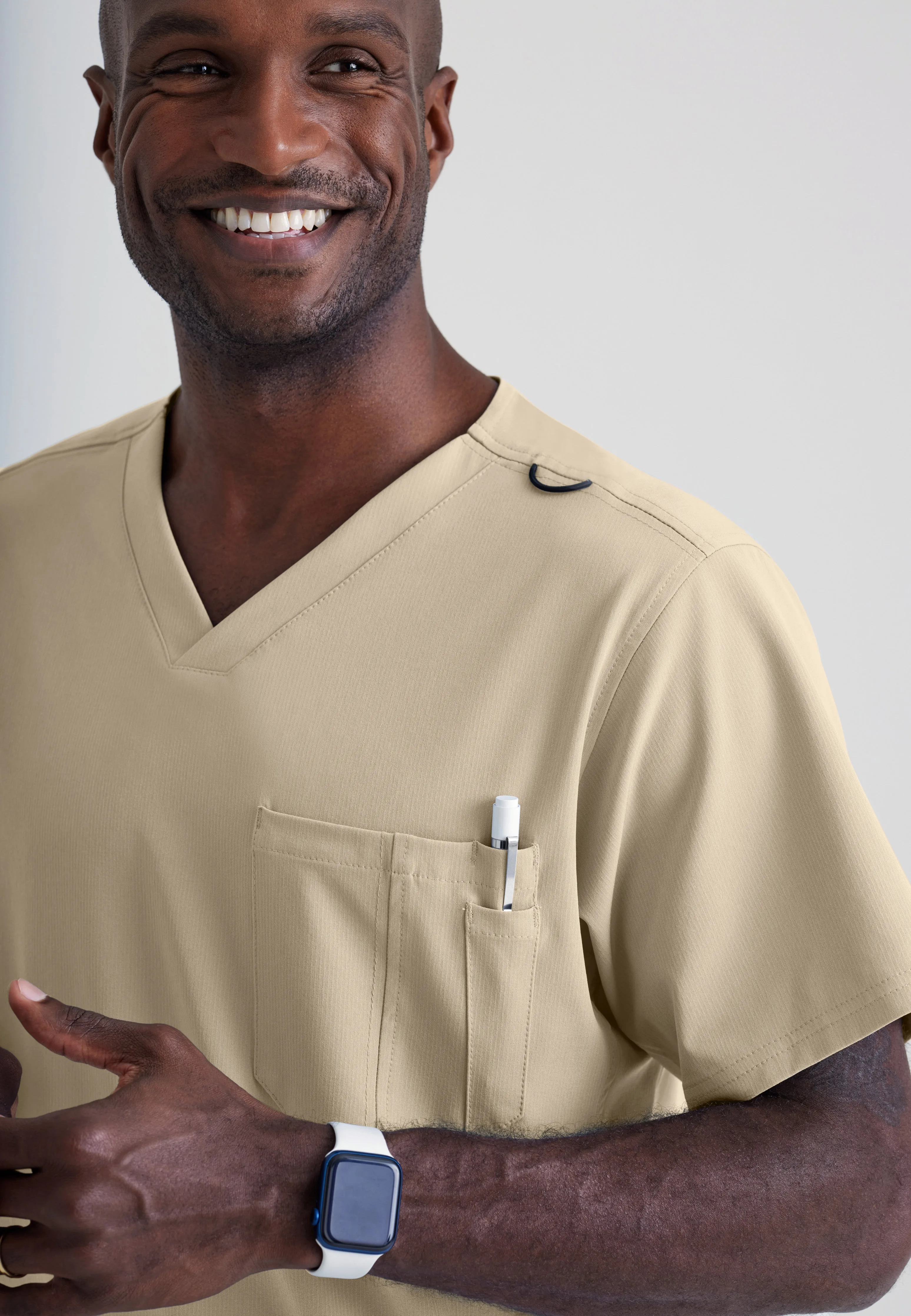 Structure 1-Pocket V-Neck Scrub Top