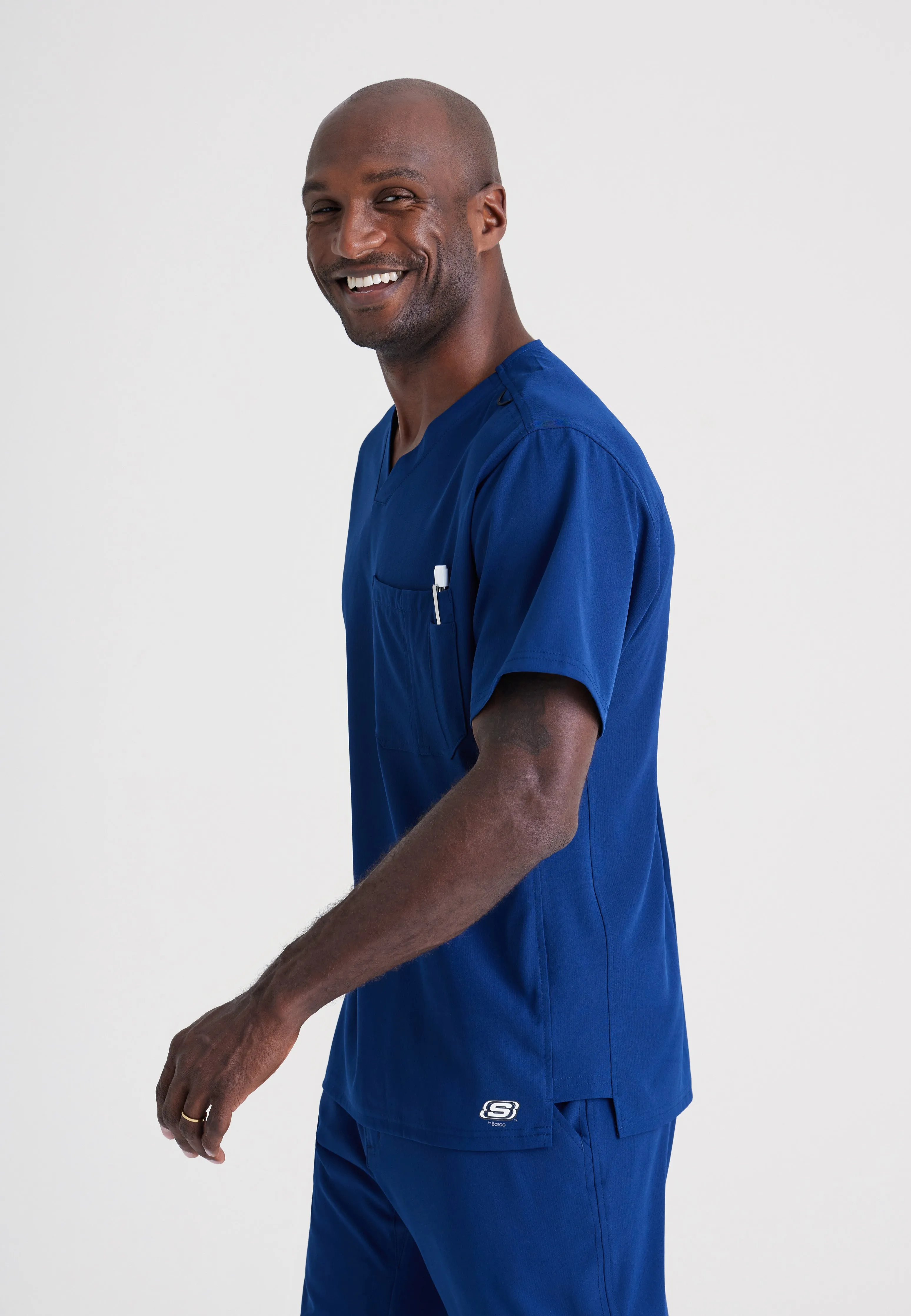 Structure 1-Pocket V-Neck Scrub Top