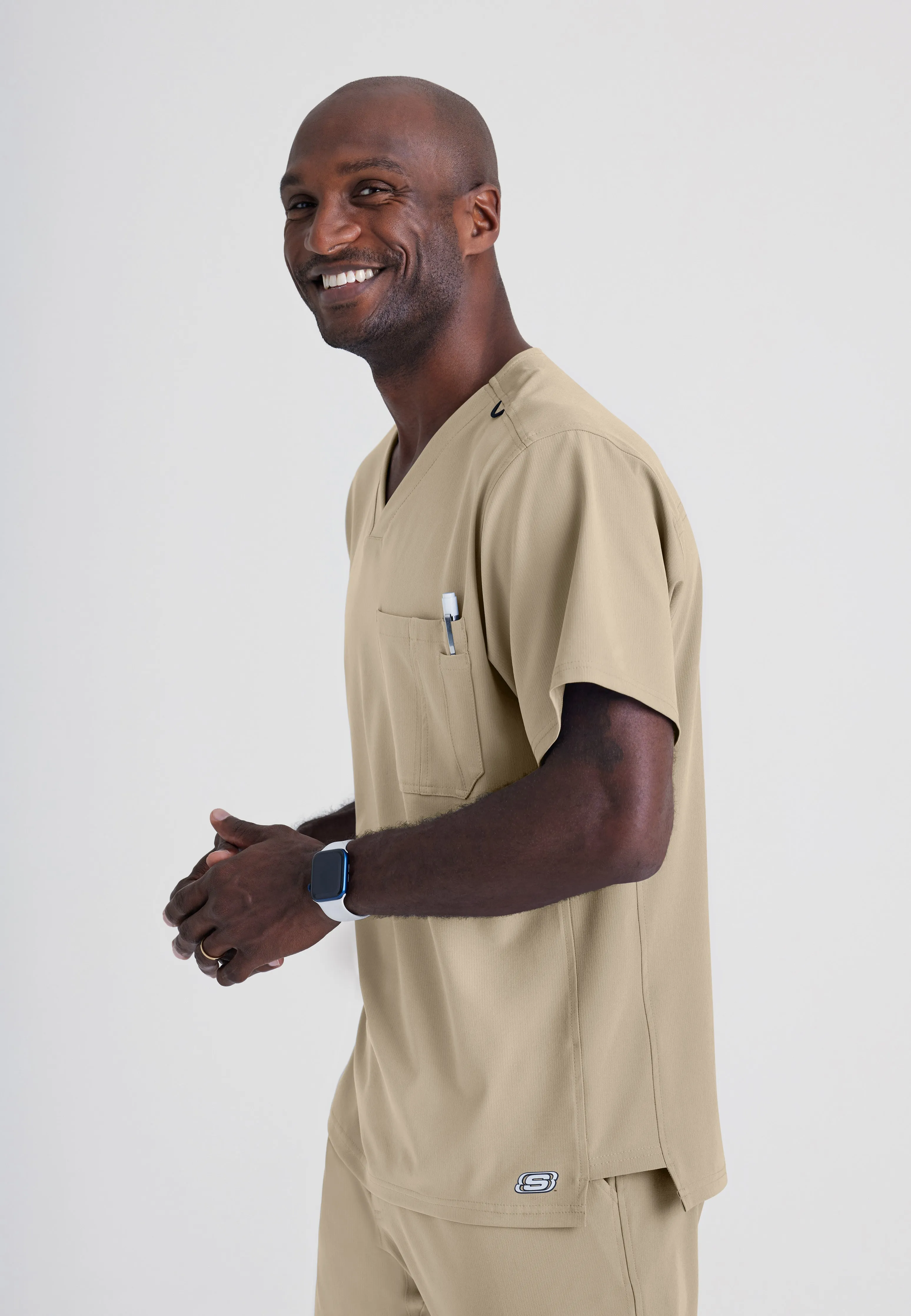 Structure 1-Pocket V-Neck Scrub Top