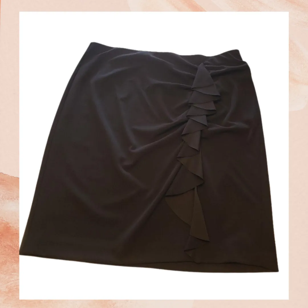 Vince Camuto Black Ruffle Pencil Skirt 3X