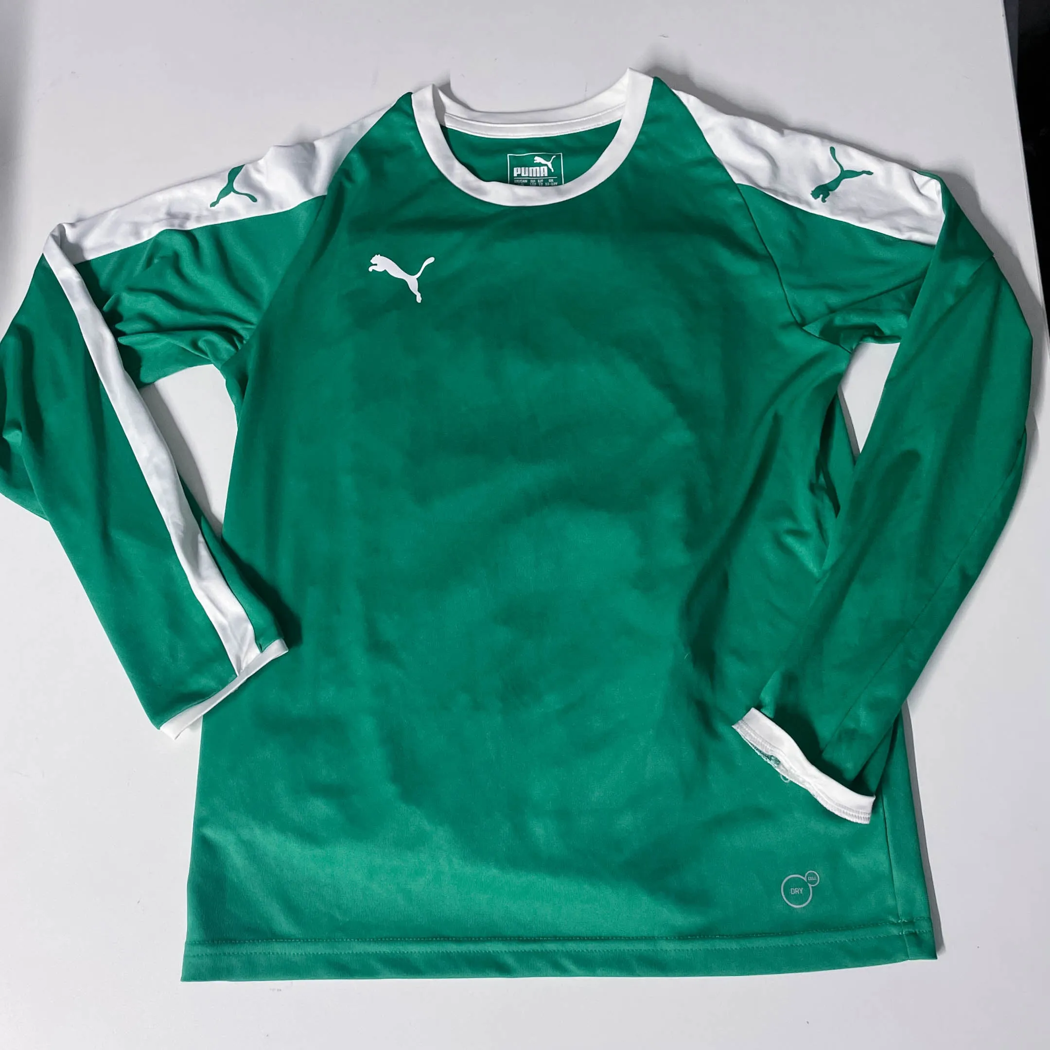 Vintage Long sleeve medium Puma jersey green